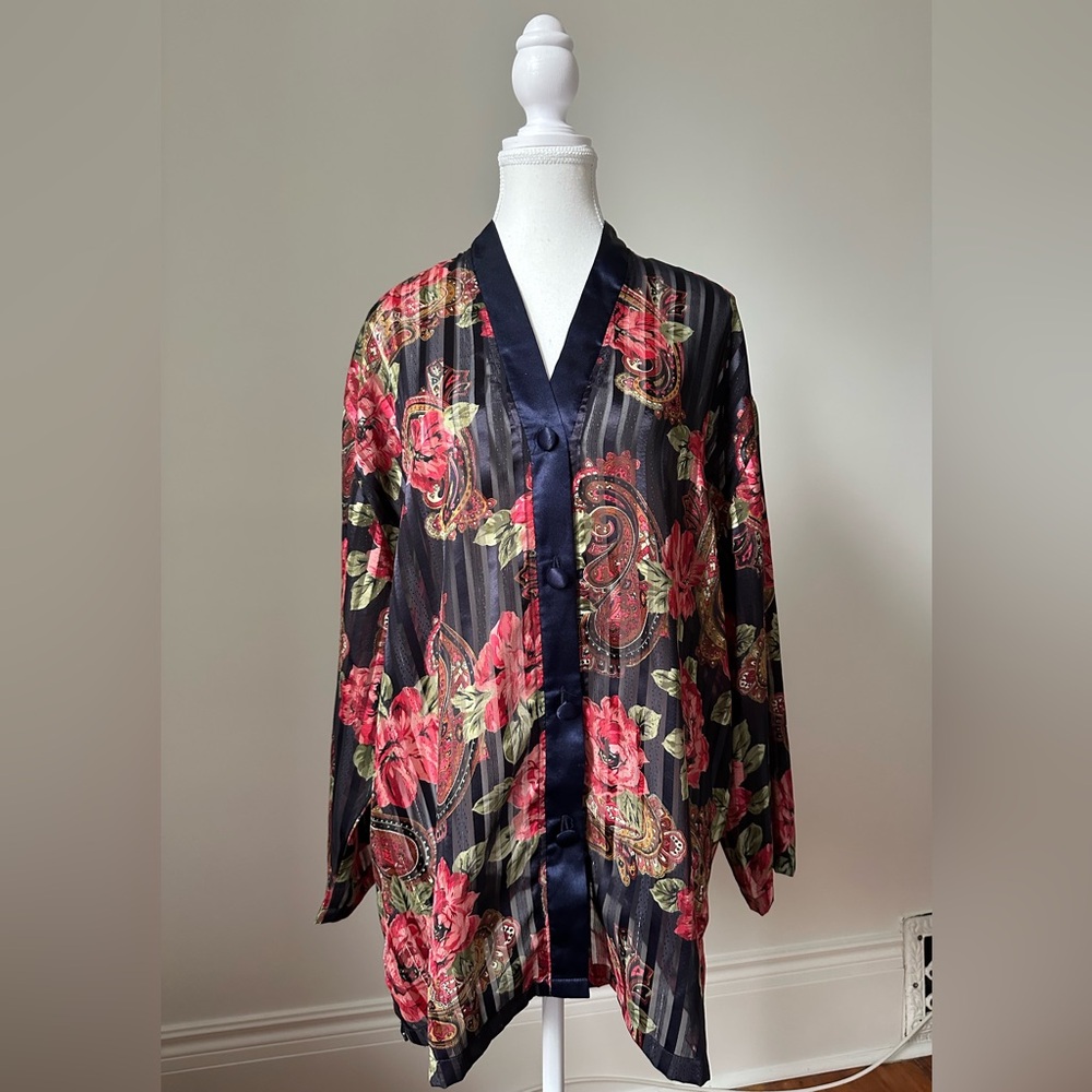 VICTORIA'S SECRET Vintage Gold Label‎ Floral Satin Sheer Button Down Size Large